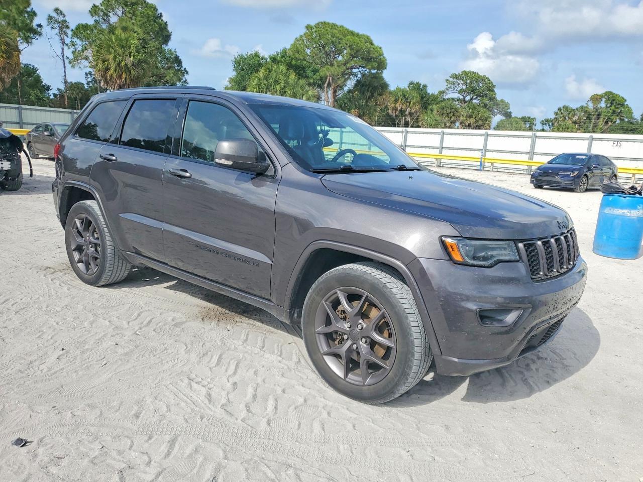 2021 Jeep Grand Cherokee Limited - zdjęcie 4