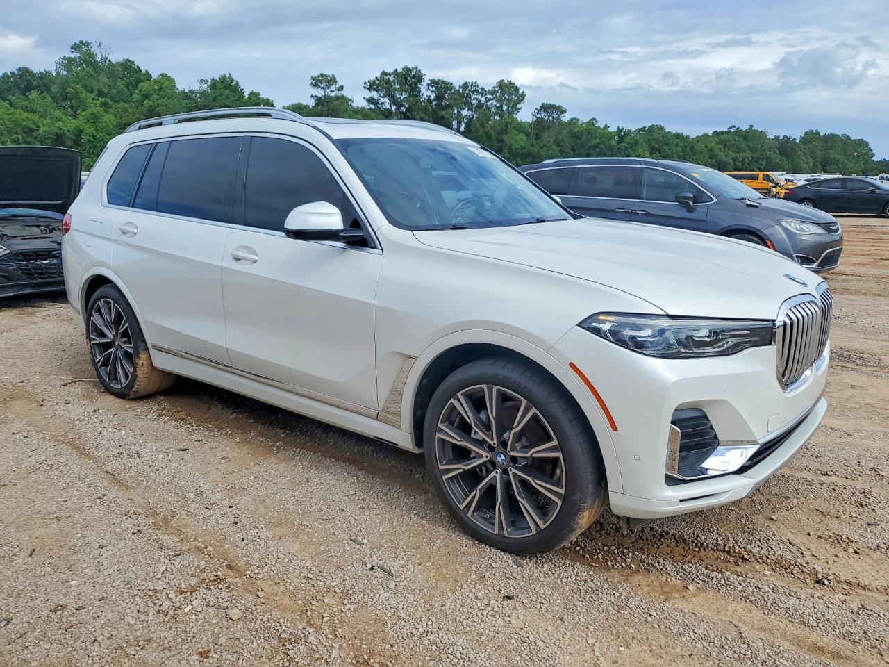 2020 BMW X7 xDrive40I - zdjęcie 4