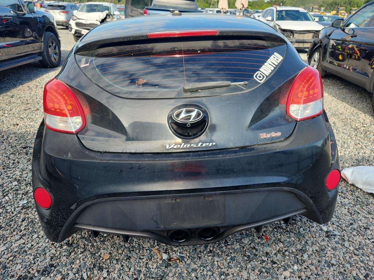 2016 Hyundai Veloster Turbo - zdjęcie 6