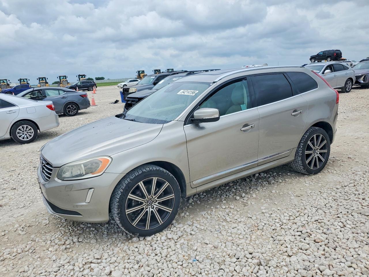 2015 Volvo Xc60 T5 Platinum - zdjęcie główne