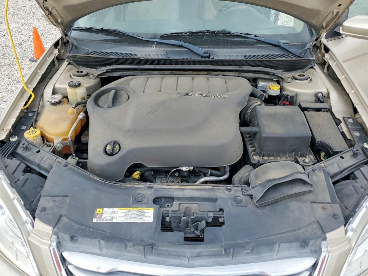 2013 Chrysler 200 Lx - zdjęcie 11