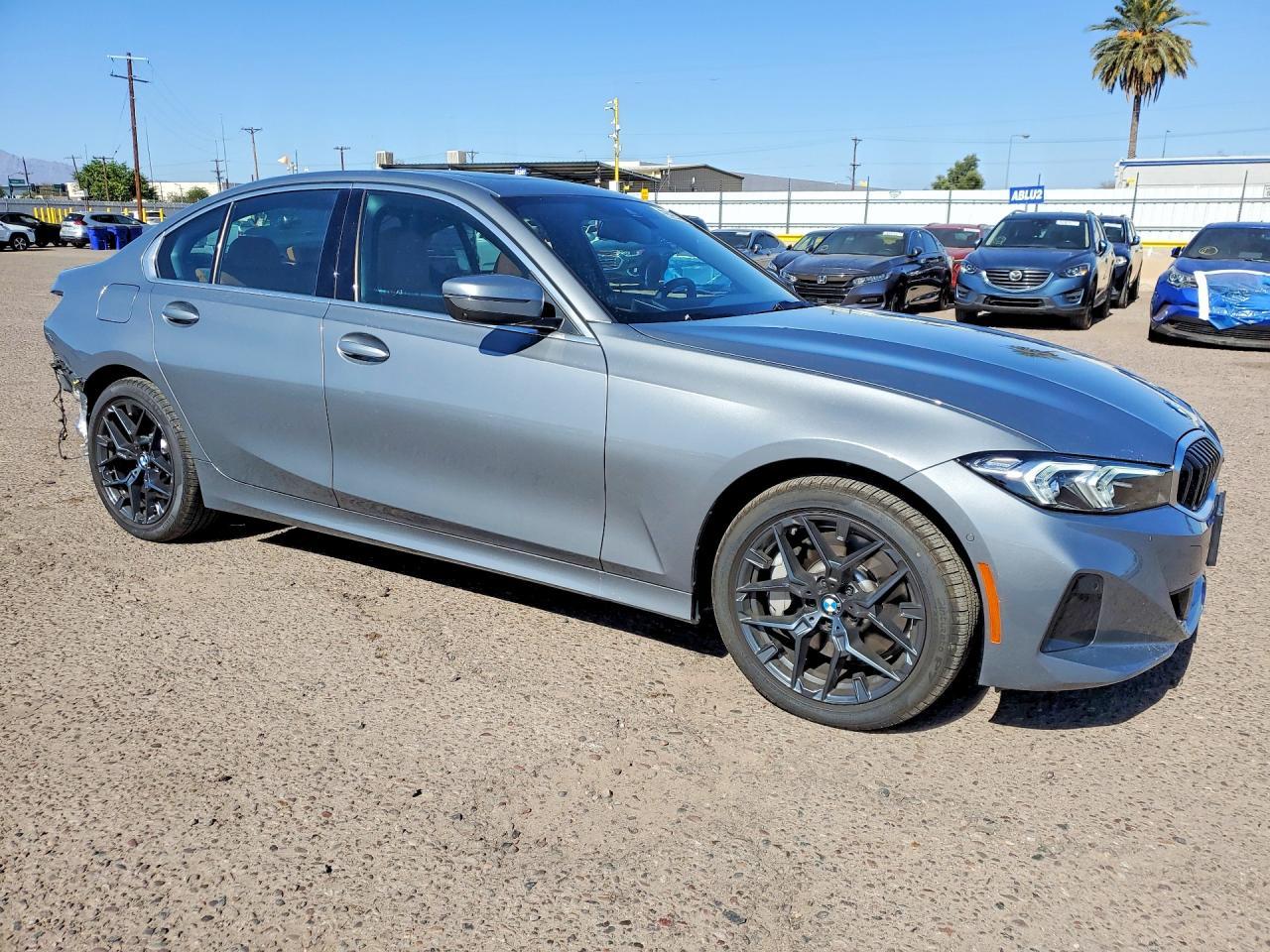 2026 BMW 330Xi - zdjęcie 4