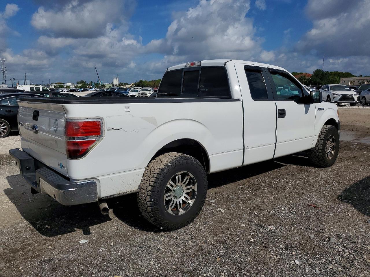 2013 Ford F150 Super Cab - zdjęcie 3