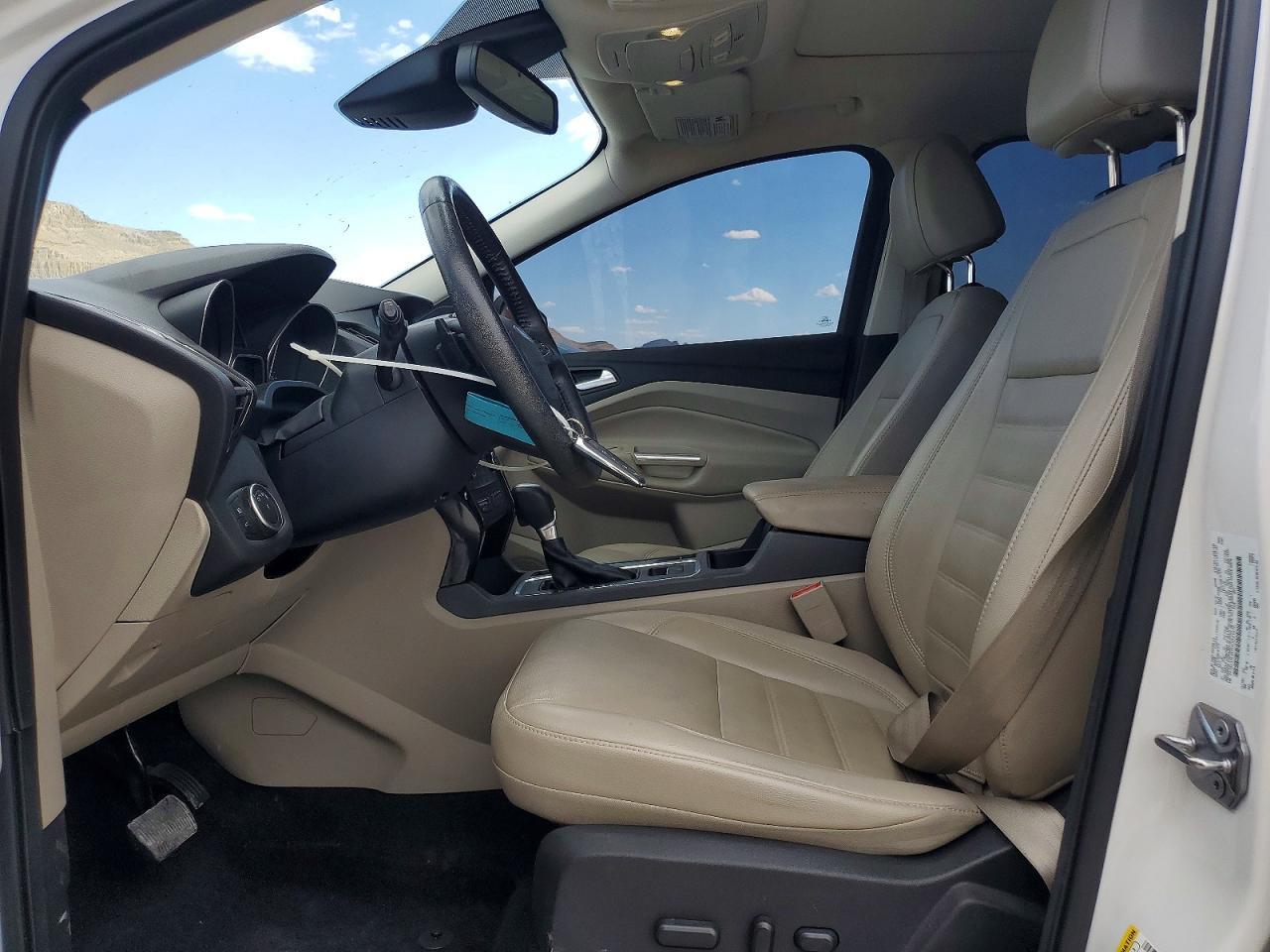 2017 Ford Escape Titanium - zdjęcie 7