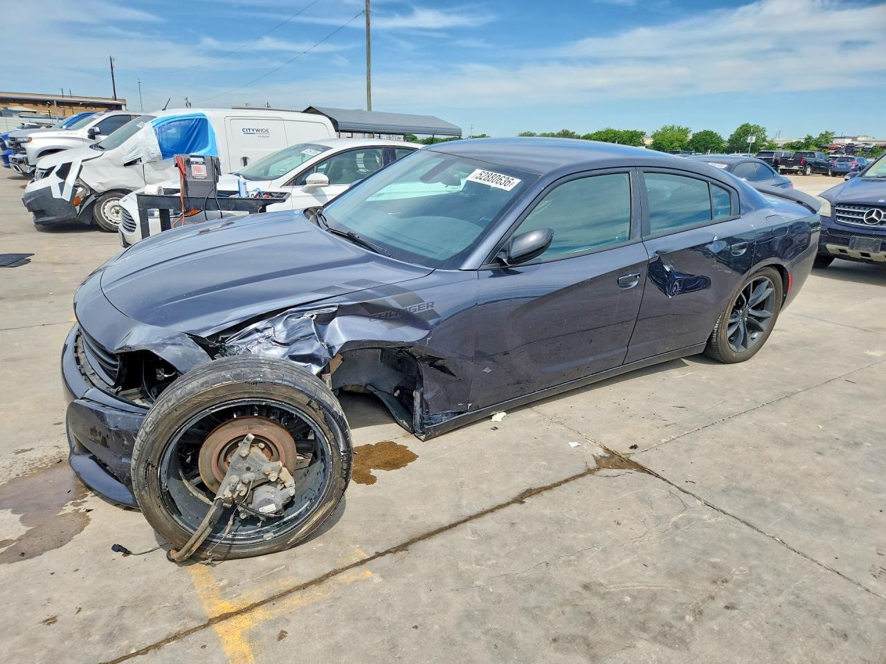 2016 Dodge Charger - zdjęcie główne