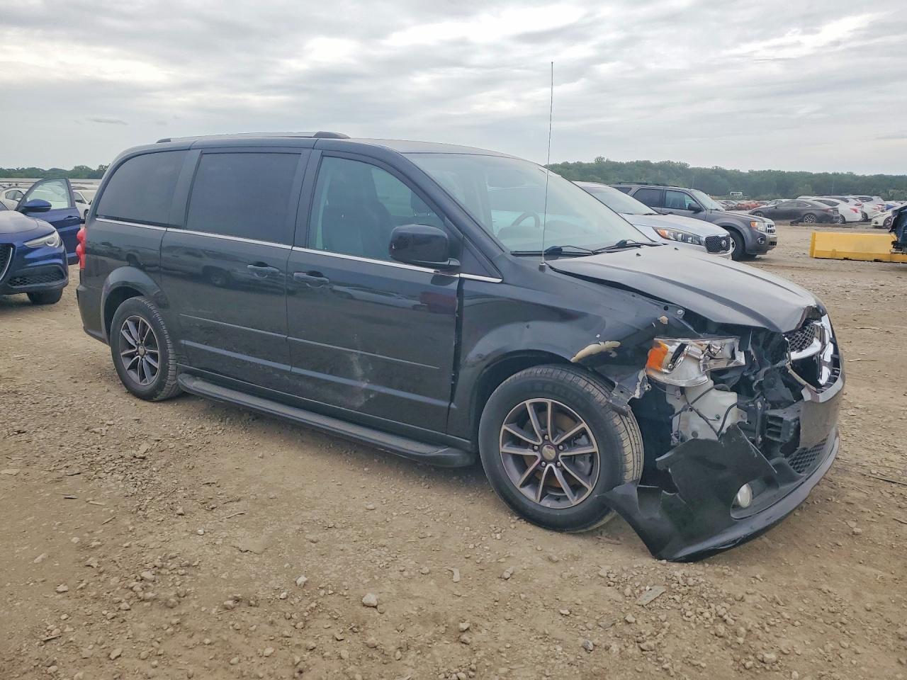 2017 Dodge Grand Caravan Sxt - zdjęcie 4