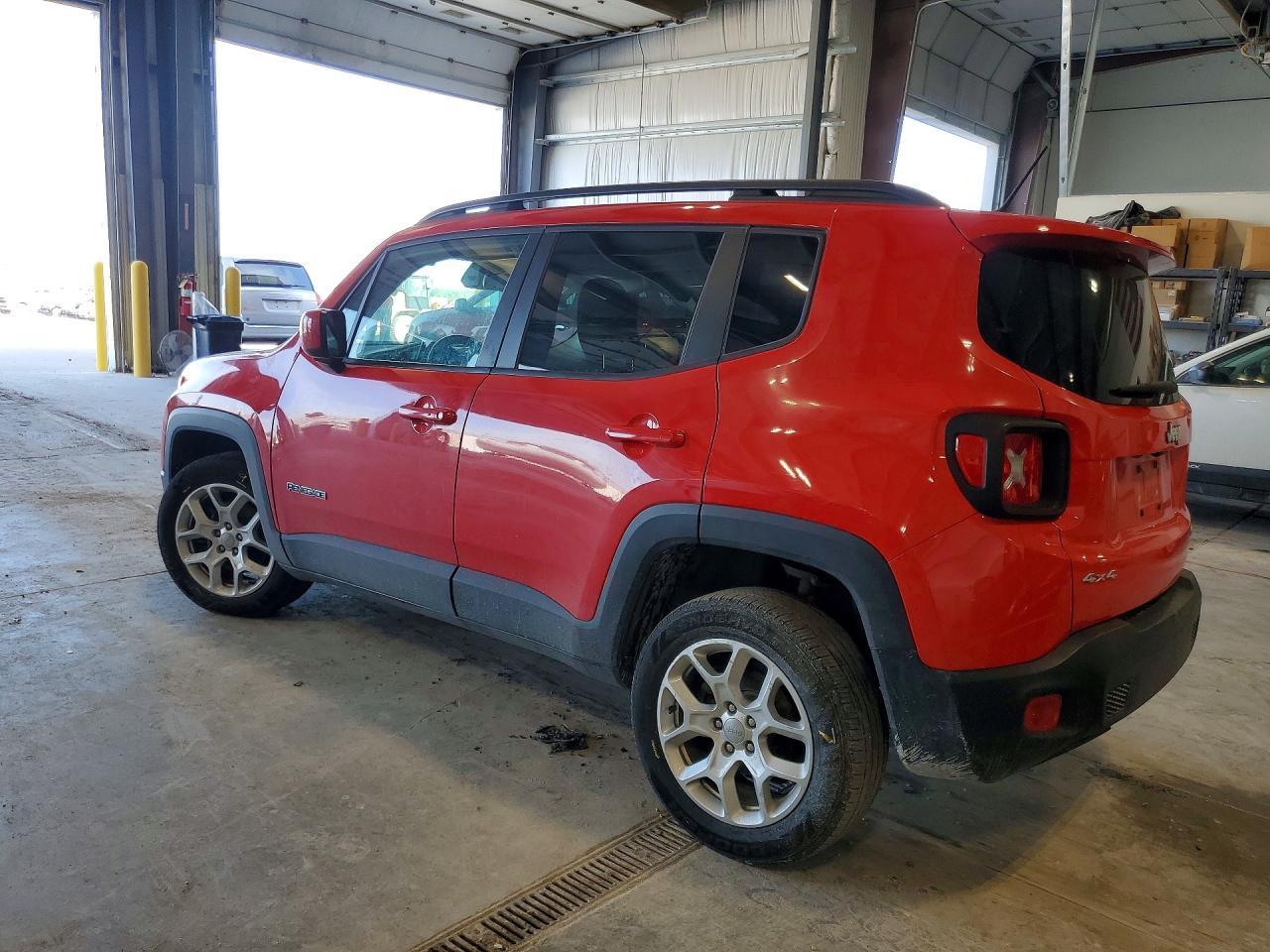 2016 Jeep Renegade Latitude - zdjęcie 2