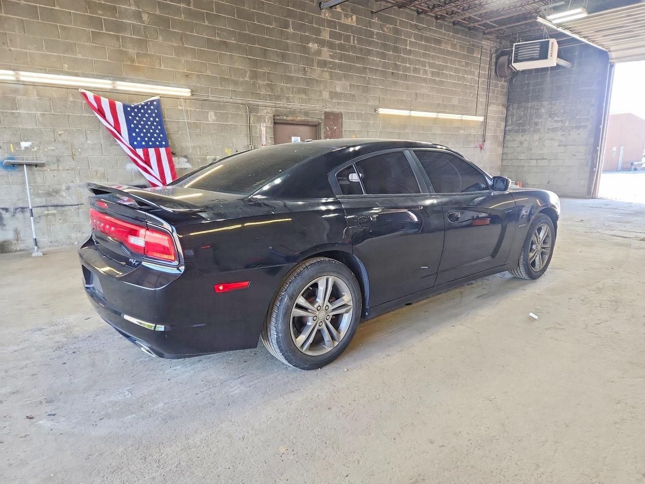 2013 Dodge Charger R - zdjęcie 3
