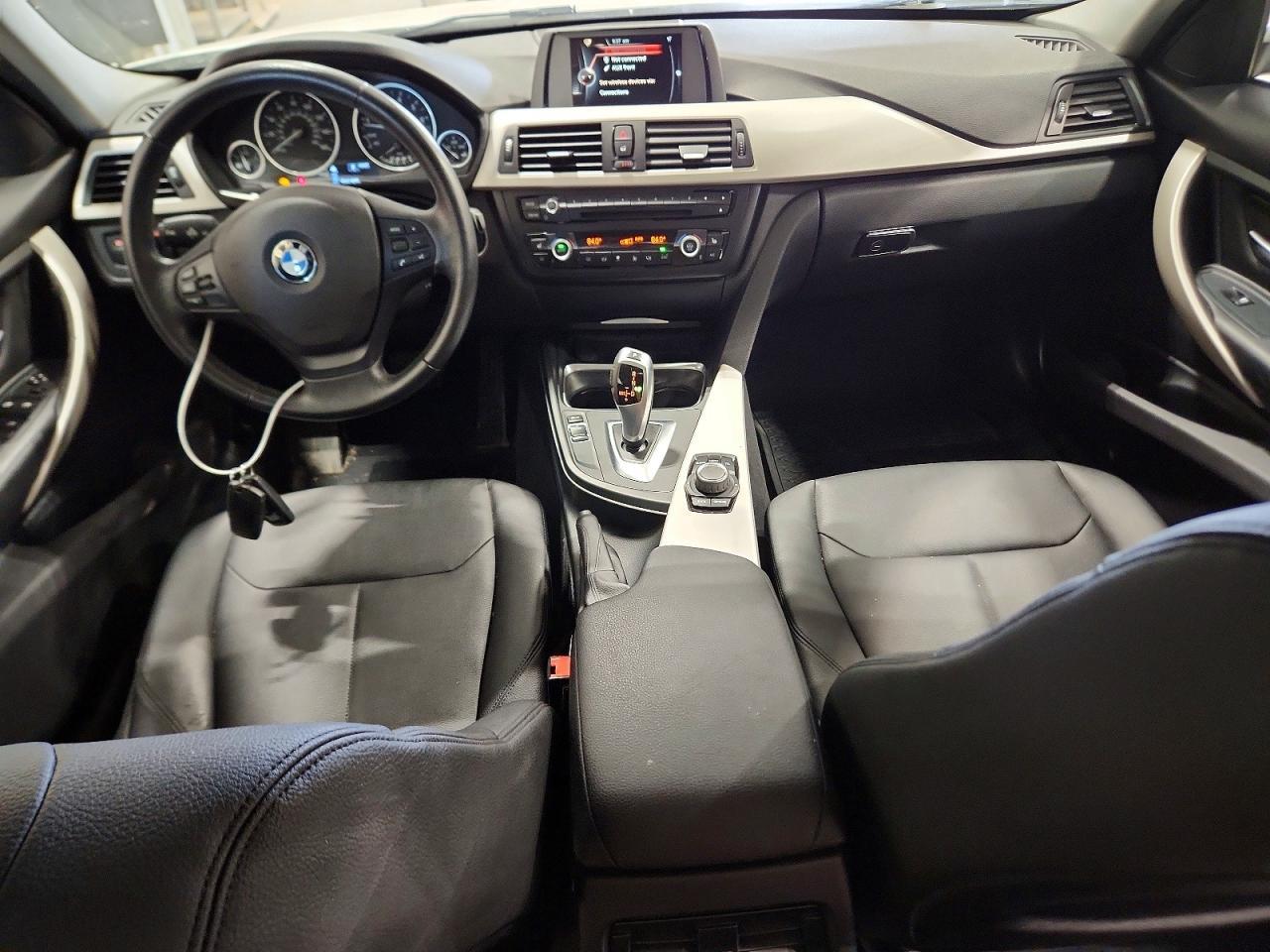 2015 BMW 320 I xDrive - zdjęcie 8