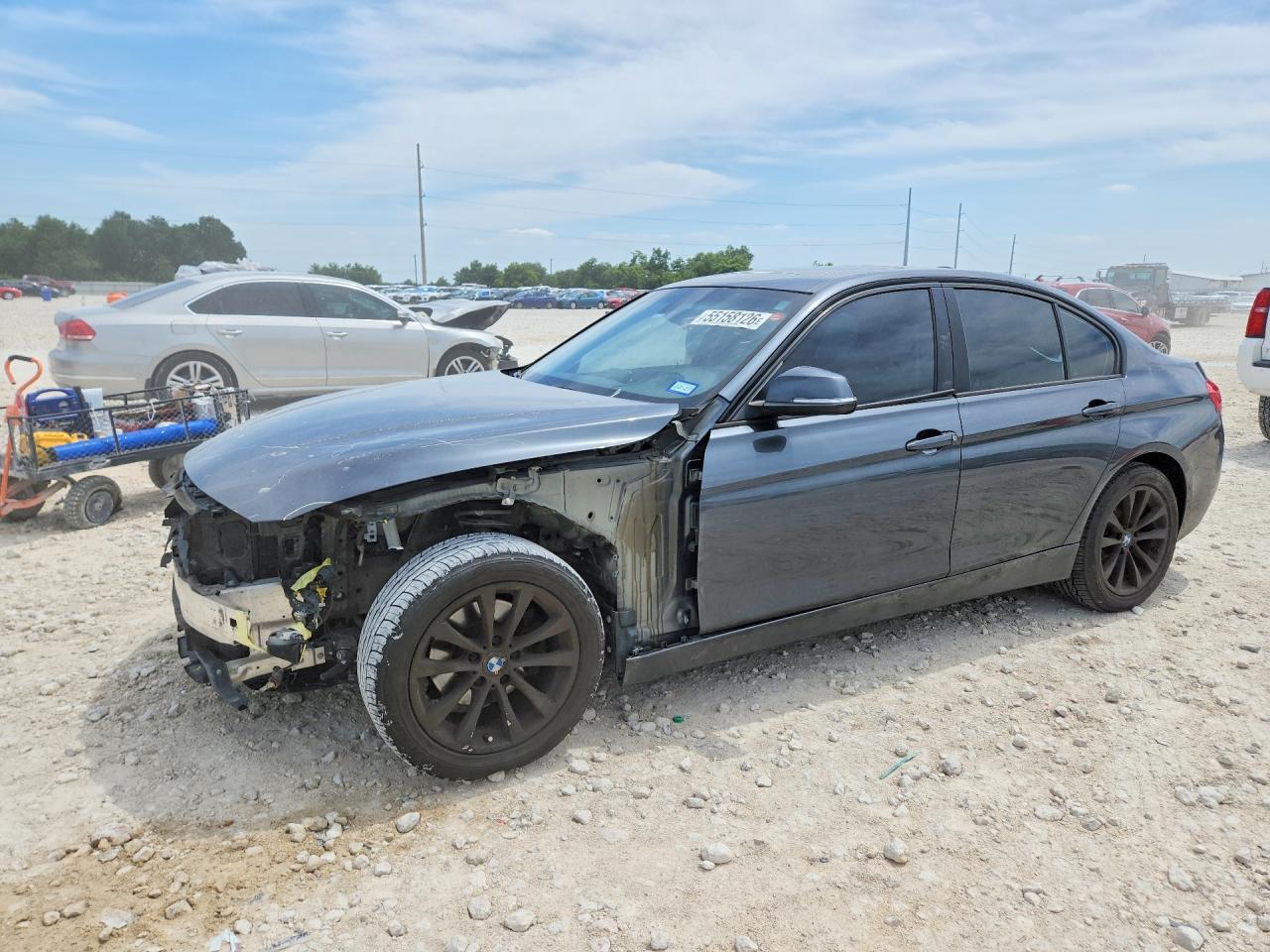 2016 BMW 320 I - zdjęcie główne