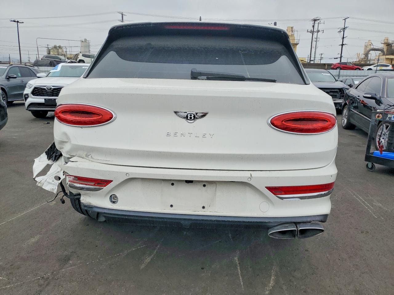 2023 Bentley Bentayga - zdjęcie 6