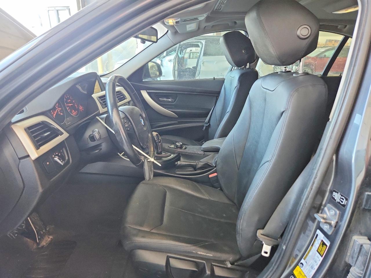 2014 BMW 320 I xDrive - zdjęcie 7