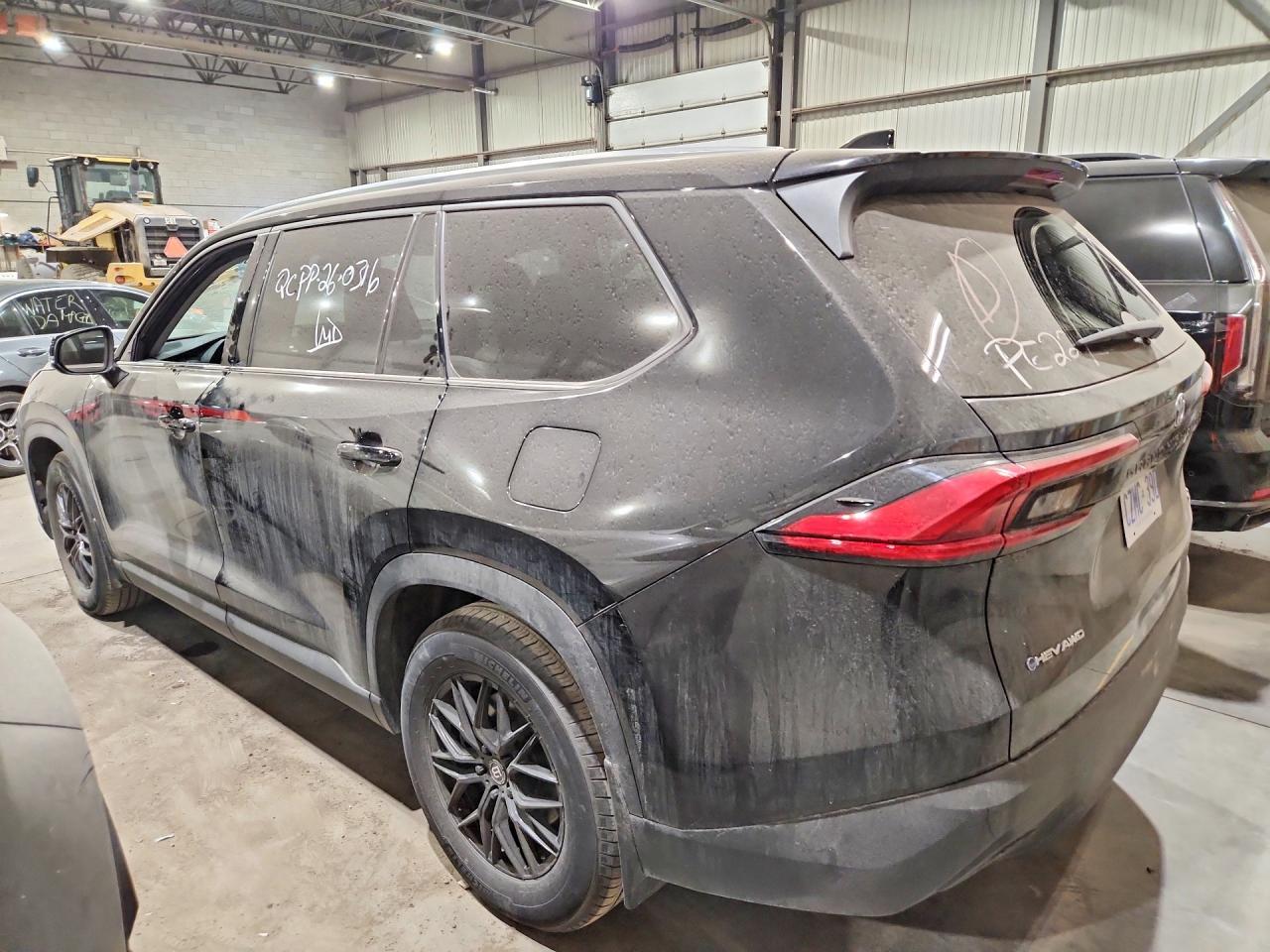 2024 Toyota Grand Highlander - zdjęcie 2