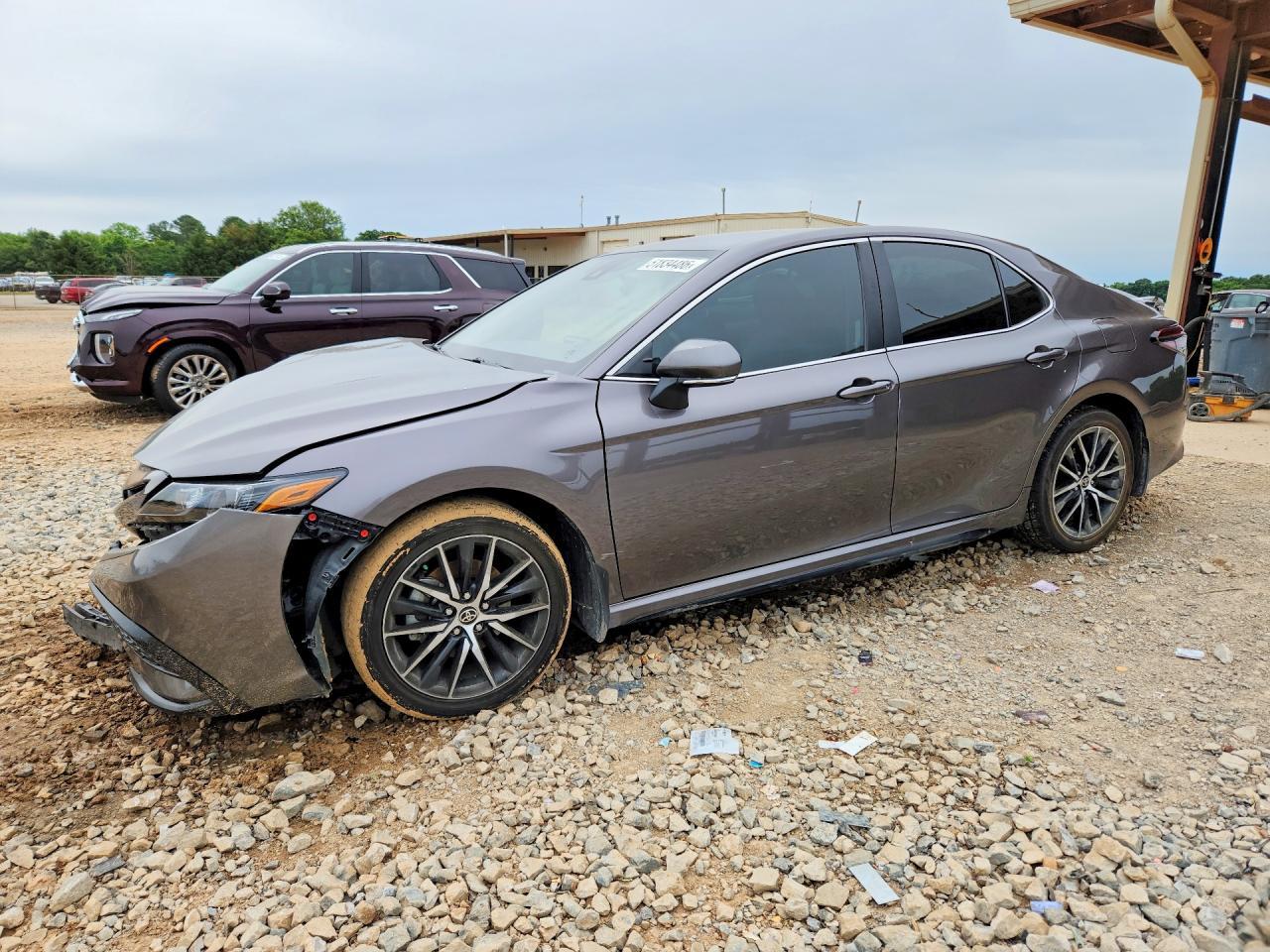 2023 Toyota Camry Se - zdjęcie główne