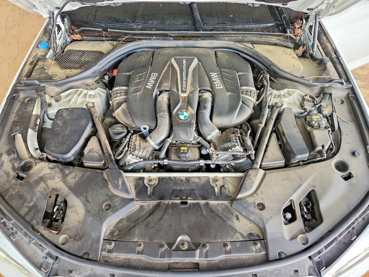 2019 BMW M550Xi - zdjęcie 11