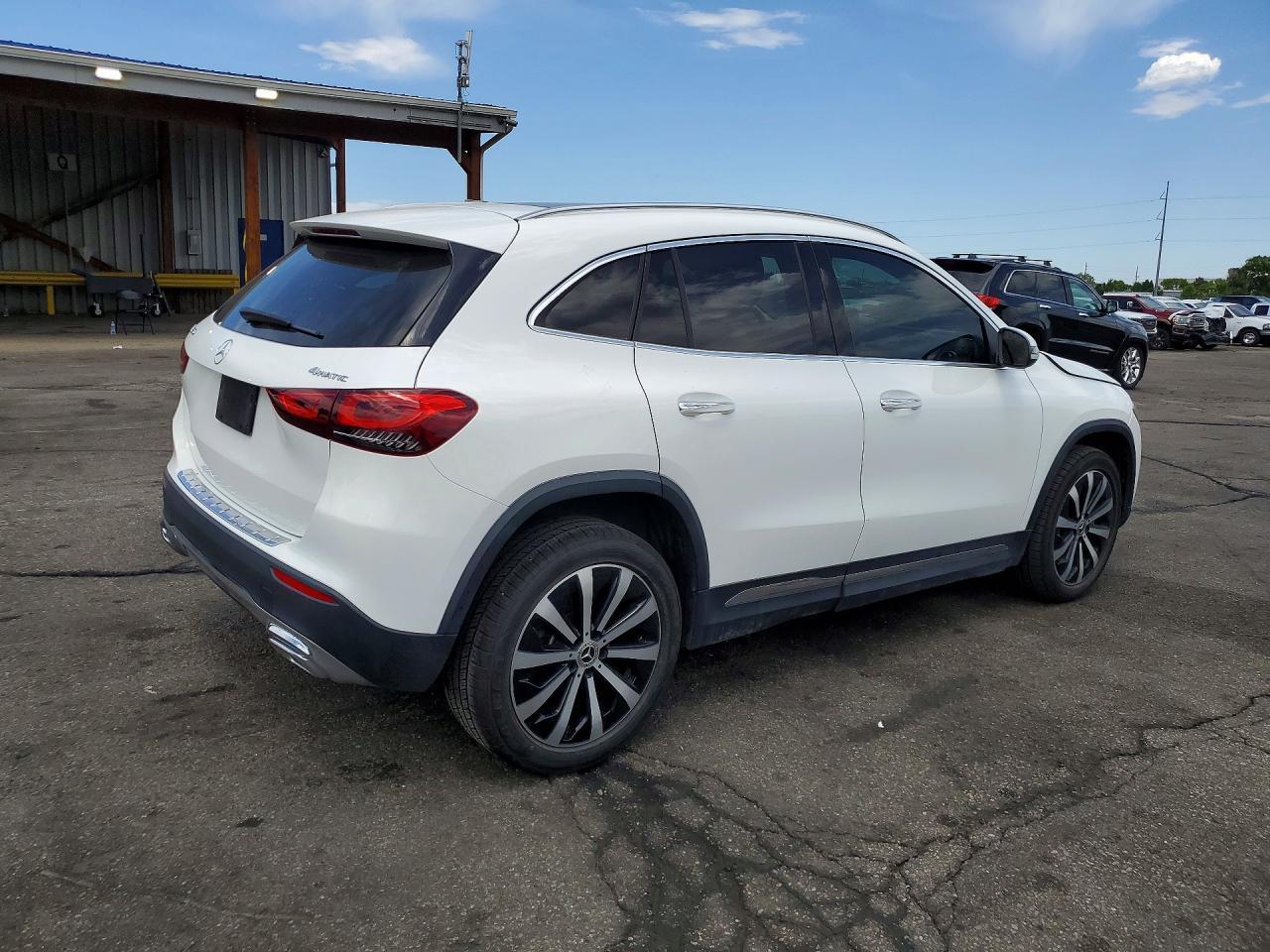 2023 Mercedes-Benz Gla 250 4Matic - zdjęcie 3