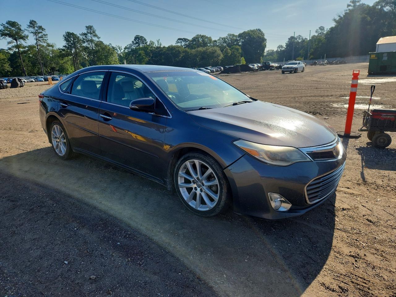 2014 Toyota Avalon Limited - zdjęcie 4