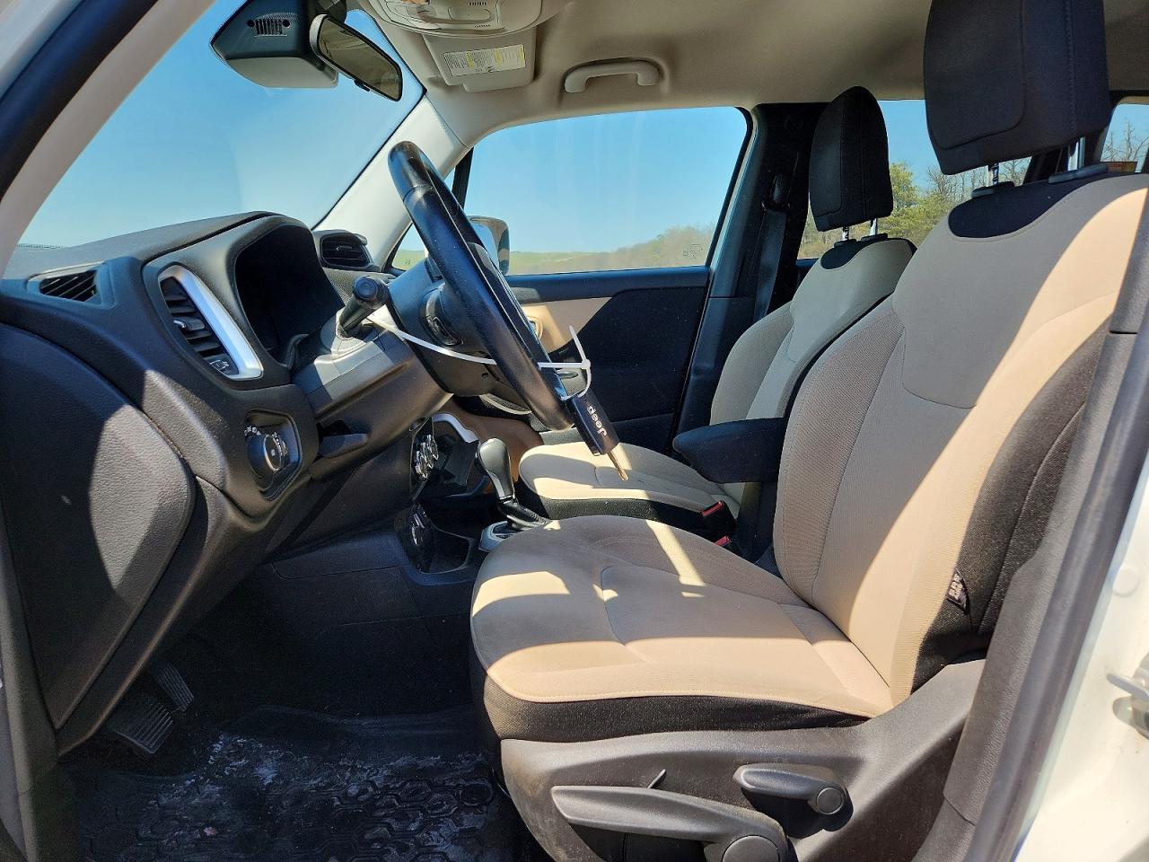 2015 Jeep Renegade Latitude - zdjęcie 7