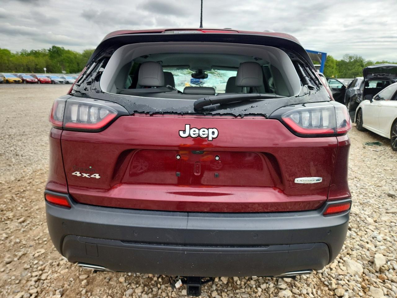 2020 Jeep Cherokee Latitude Plus - zdjęcie 6