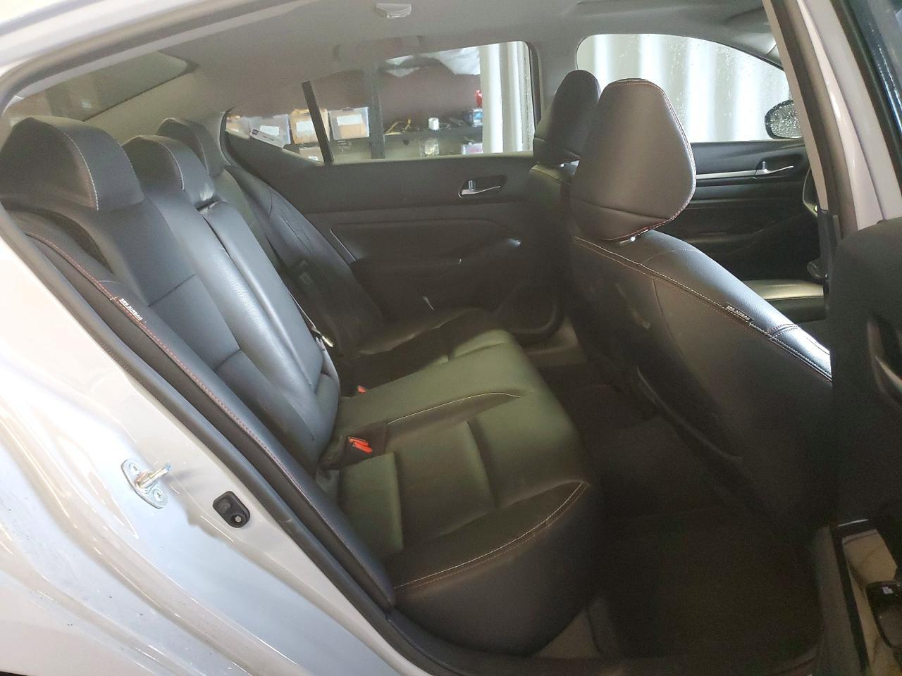 2023 Nissan Altima Sr - zdjęcie 10
