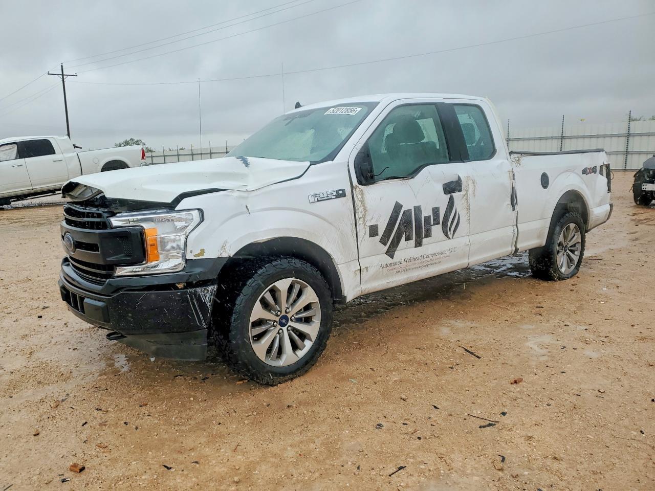 2020 Ford F150 Super Cab - zdjęcie główne
