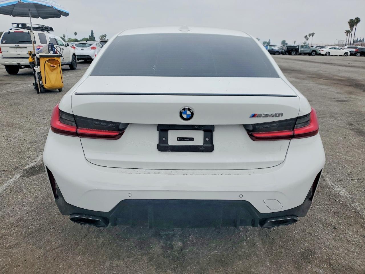 2025 BMW M340I - zdjęcie 6
