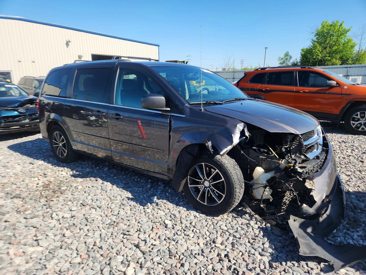 2017 Dodge Grand Caravan Sxt - zdjęcie 4