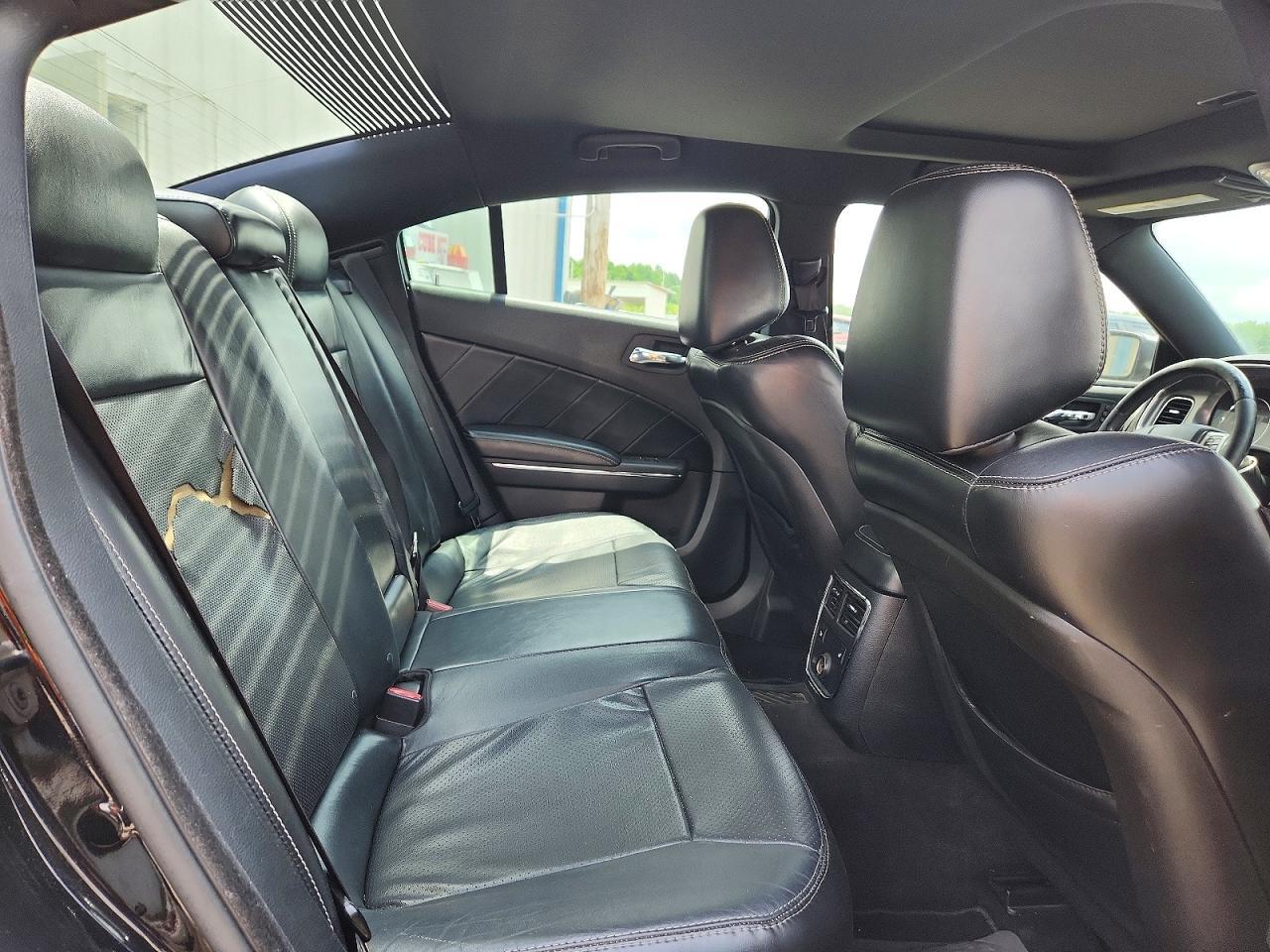 2013 Dodge Charger R - zdjęcie 10