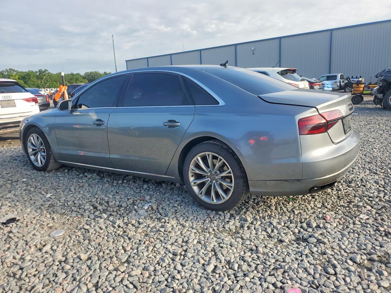 2013 Audi A8 L Quattro - zdjęcie 2