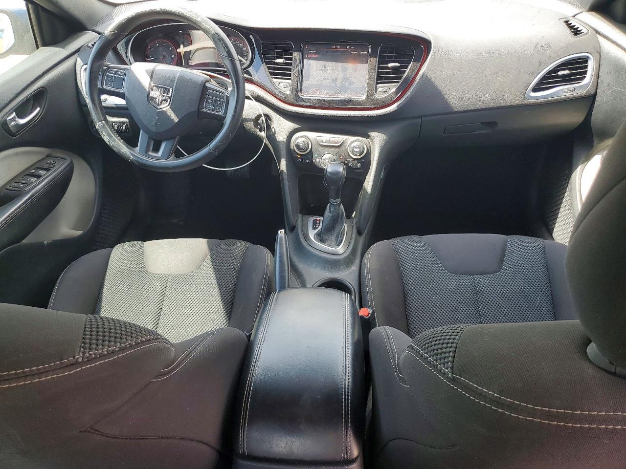 2015 Dodge Dart Sxt - zdjęcie 8