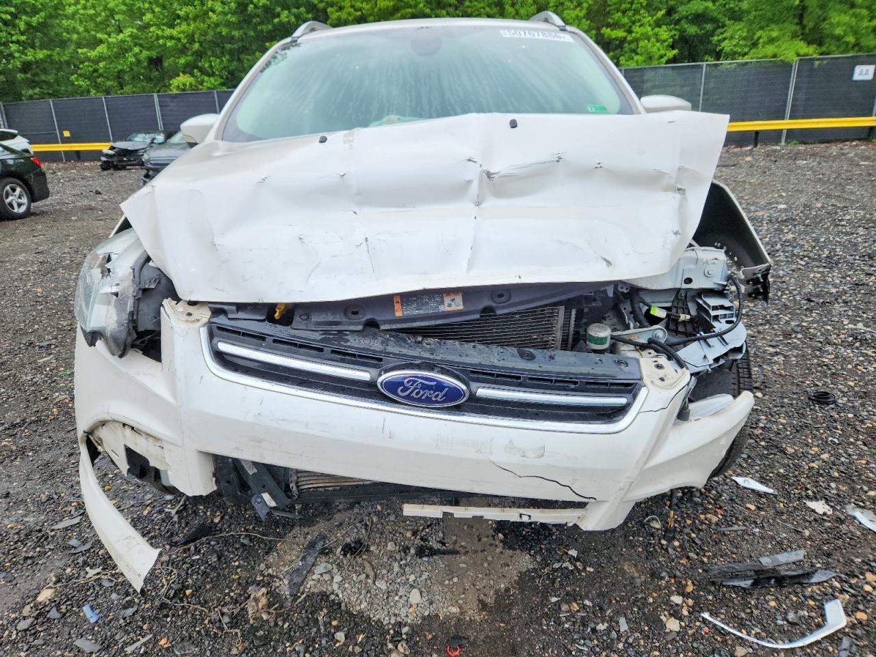 2014 Ford Escape Titanium - zdjęcie 12