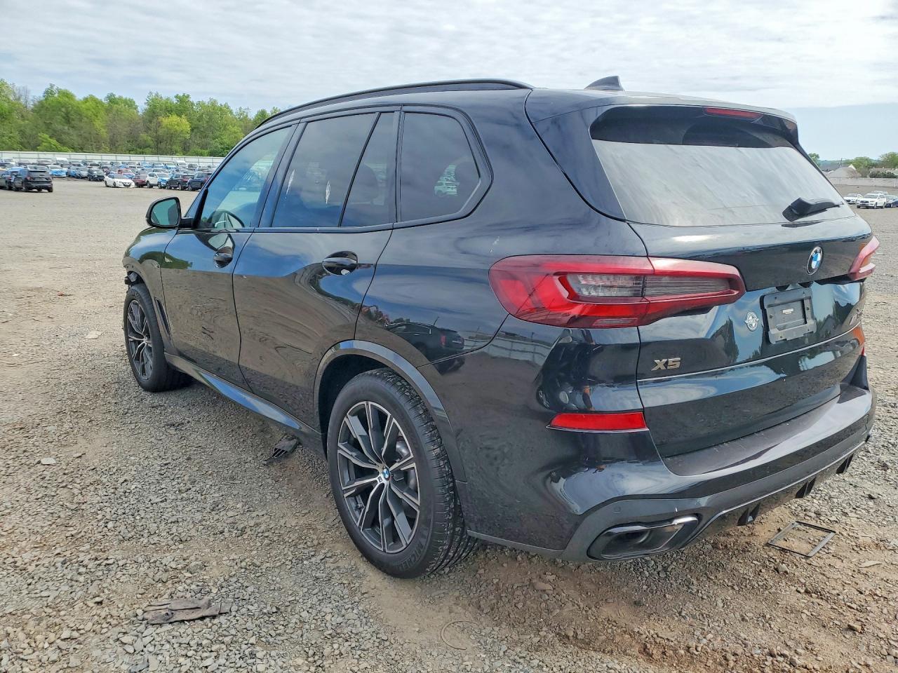 2023 BMW X5 M50I - zdjęcie 2