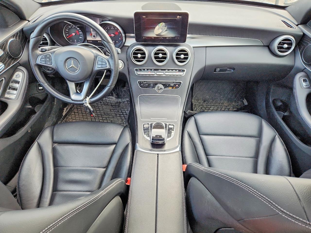 2018 Mercedes-Benz C 300 4Matic - zdjęcie 8