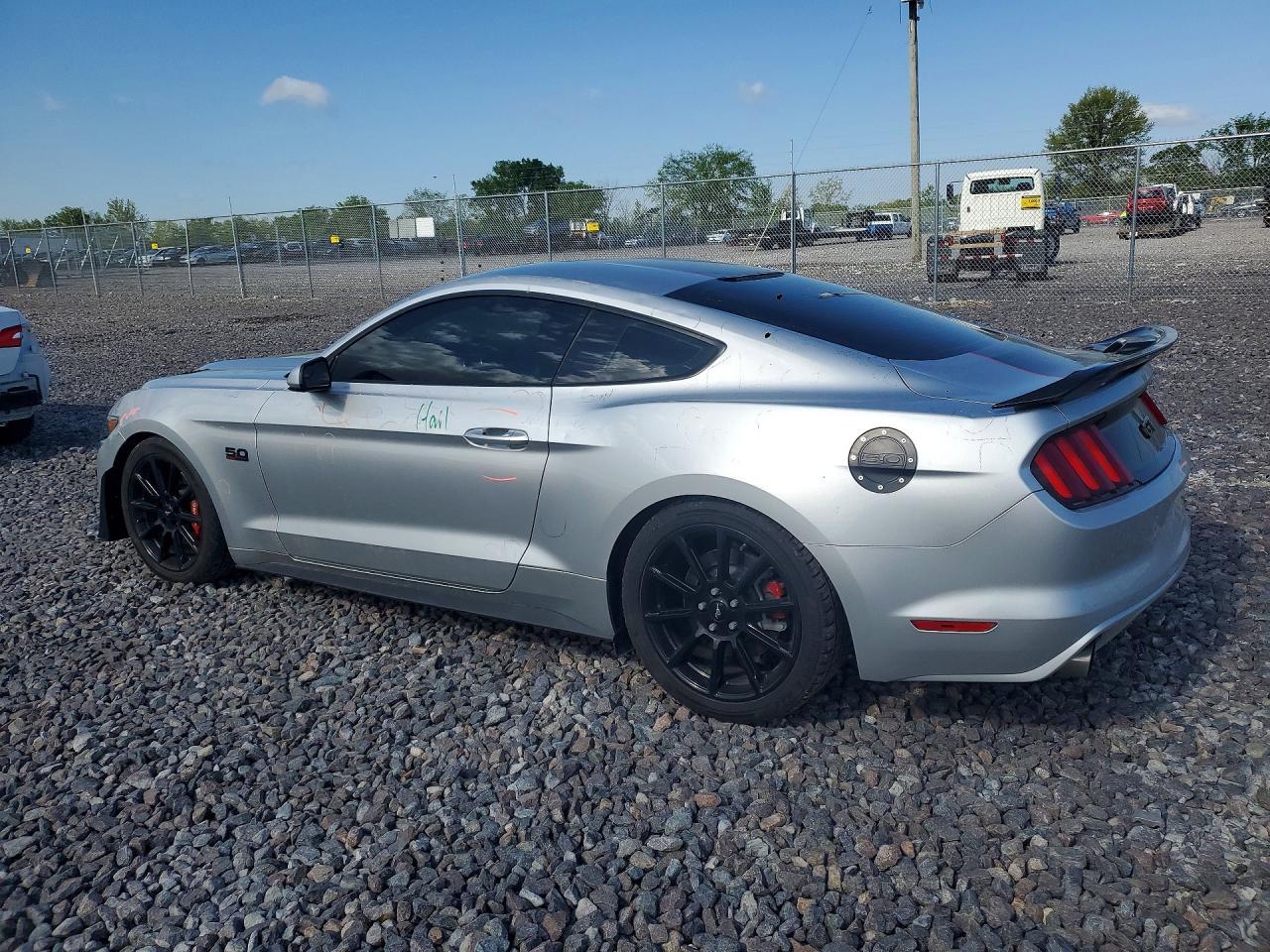 2016 Ford Mustang Gt - zdjęcie 2