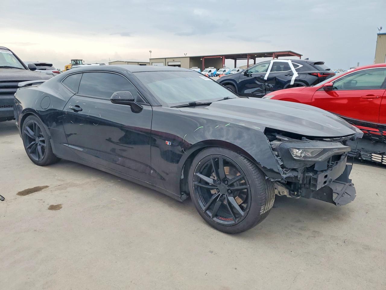 2021 Chevrolet Camaro Ls - zdjęcie 4