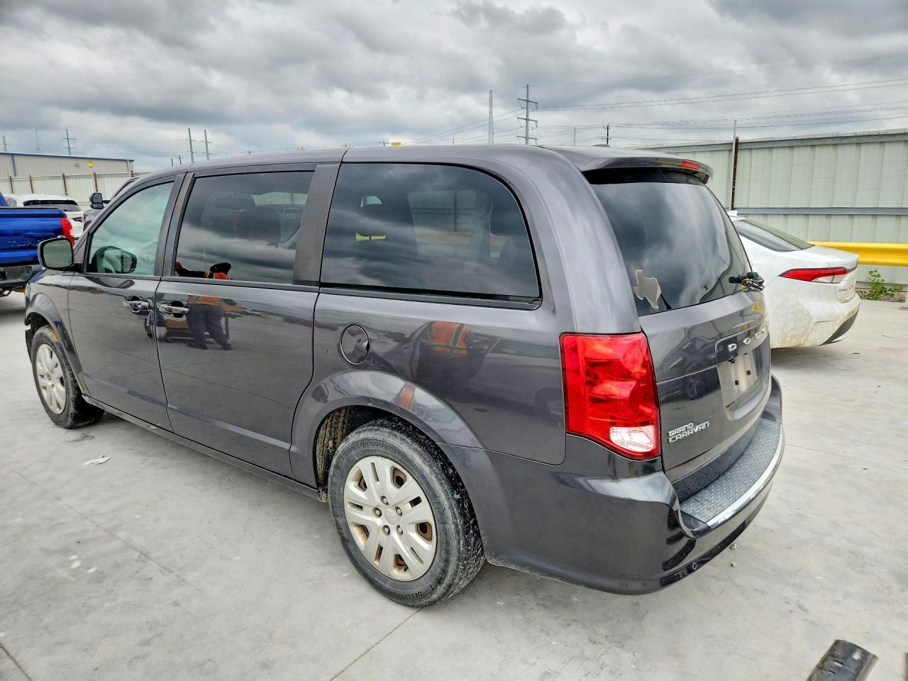 2018 Dodge Grand Caravan Se - zdjęcie 2