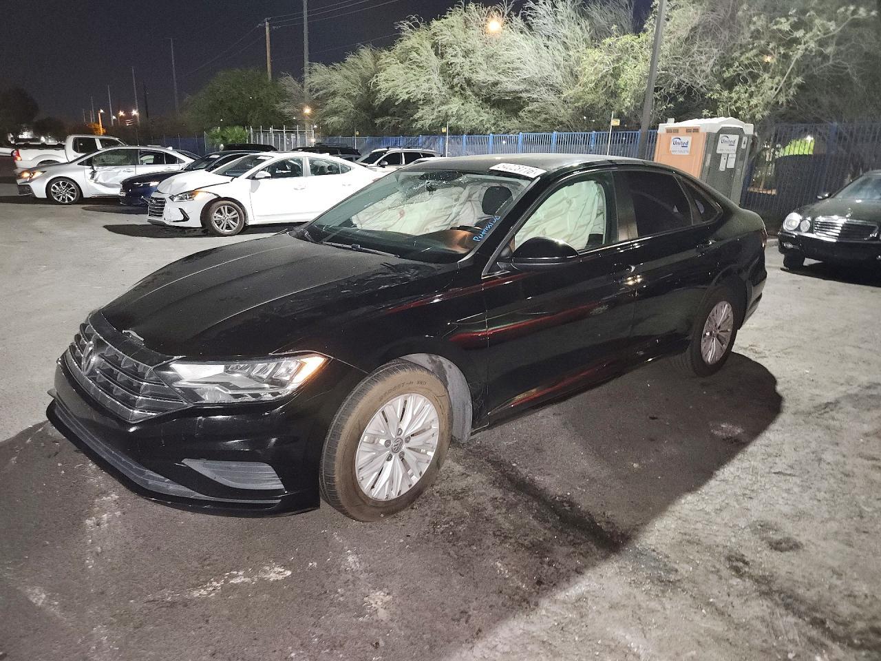 2019 Volkswagen Jetta S - zdjęcie główne