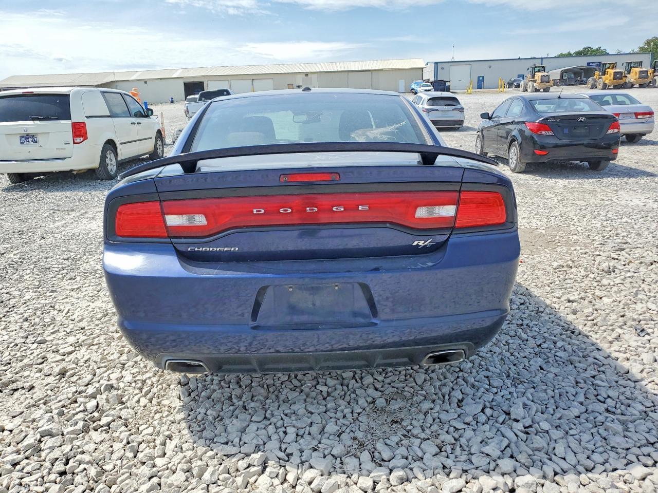 2013 Dodge Charger R - zdjęcie 6
