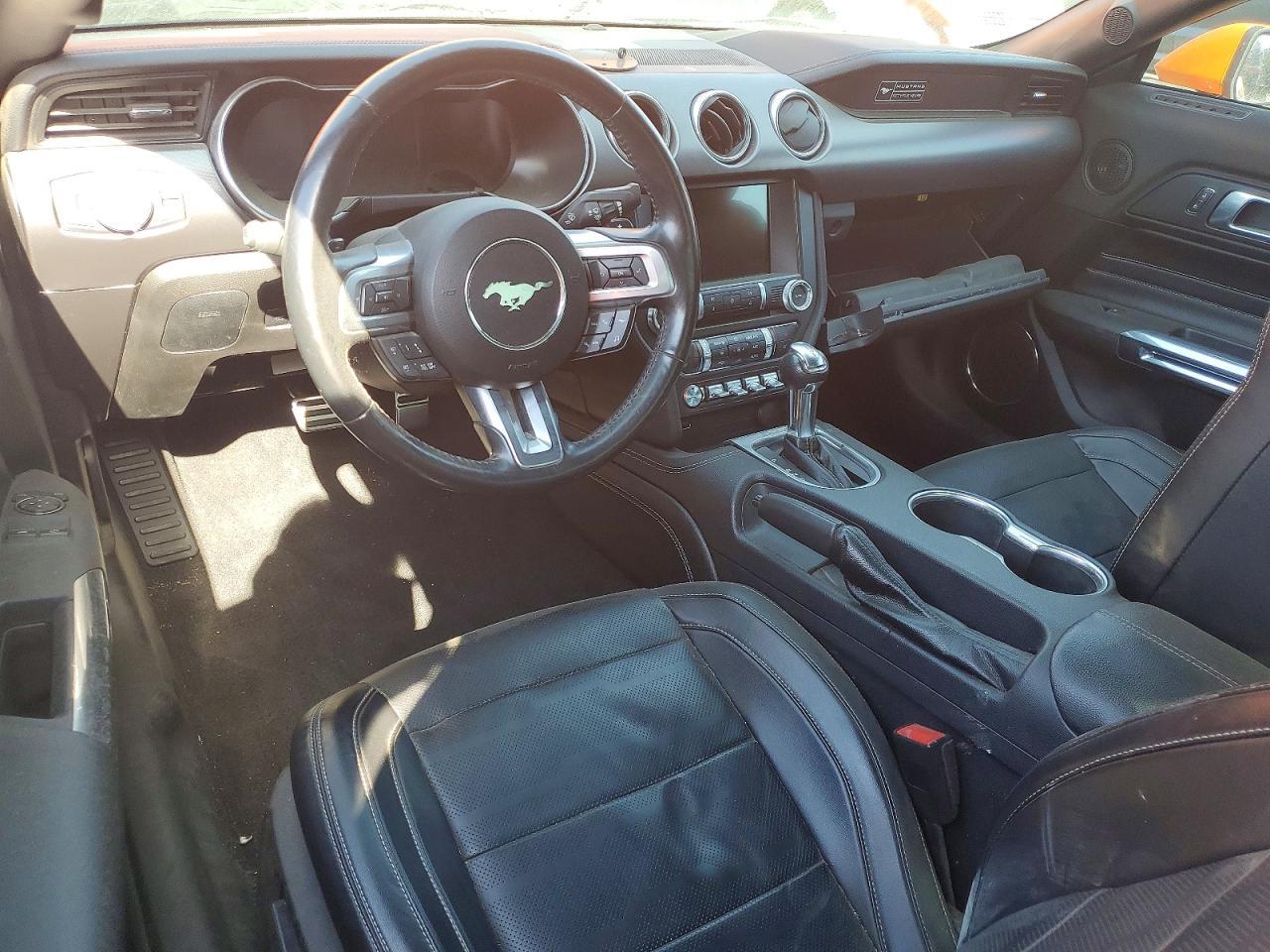 2020 Ford Mustang Gt - zdjęcie 8