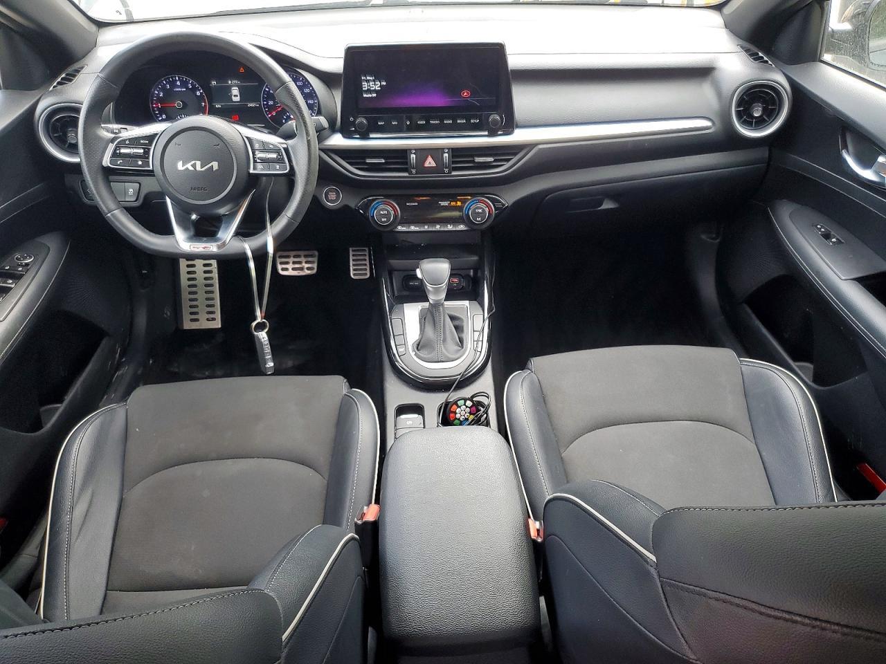 2024 Kia Forte Gt Line - zdjęcie 8