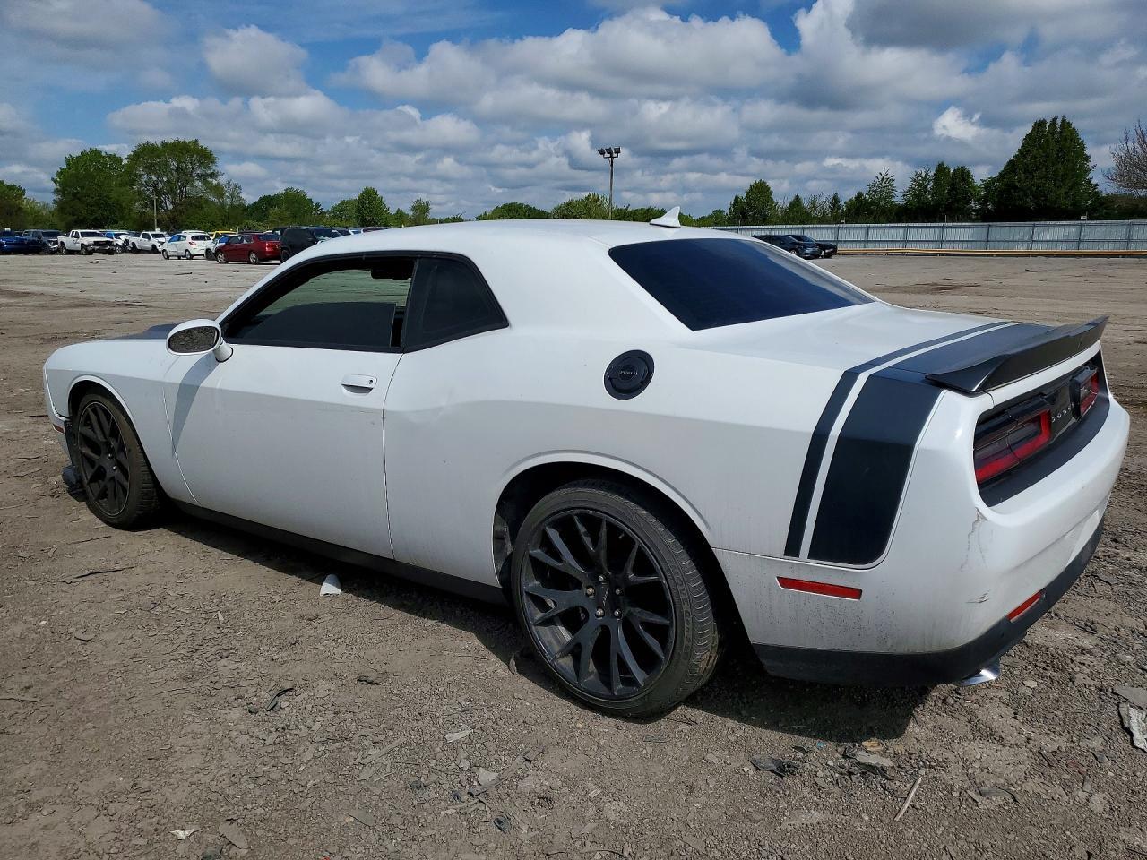 2016 Dodge Challenger R - zdjęcie 2
