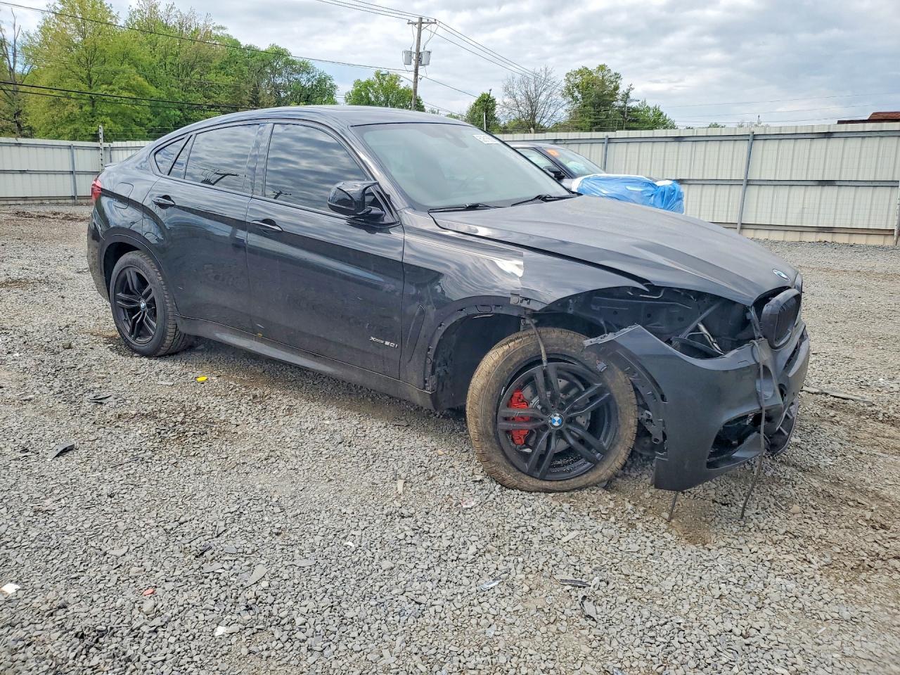 2015 BMW X6 xDrive50I - zdjęcie 4