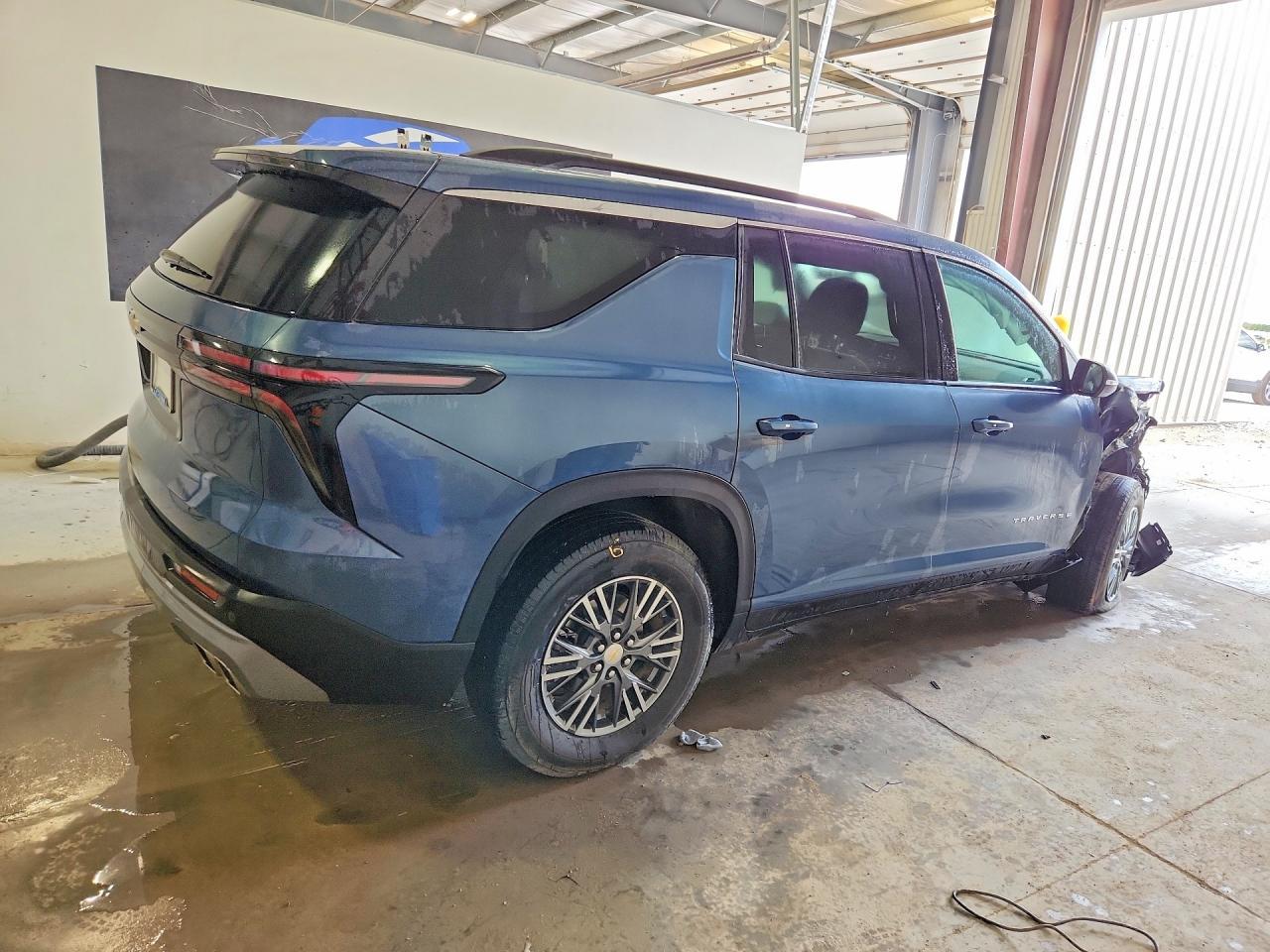 2025 Chevrolet Traverse Lt - zdjęcie 3
