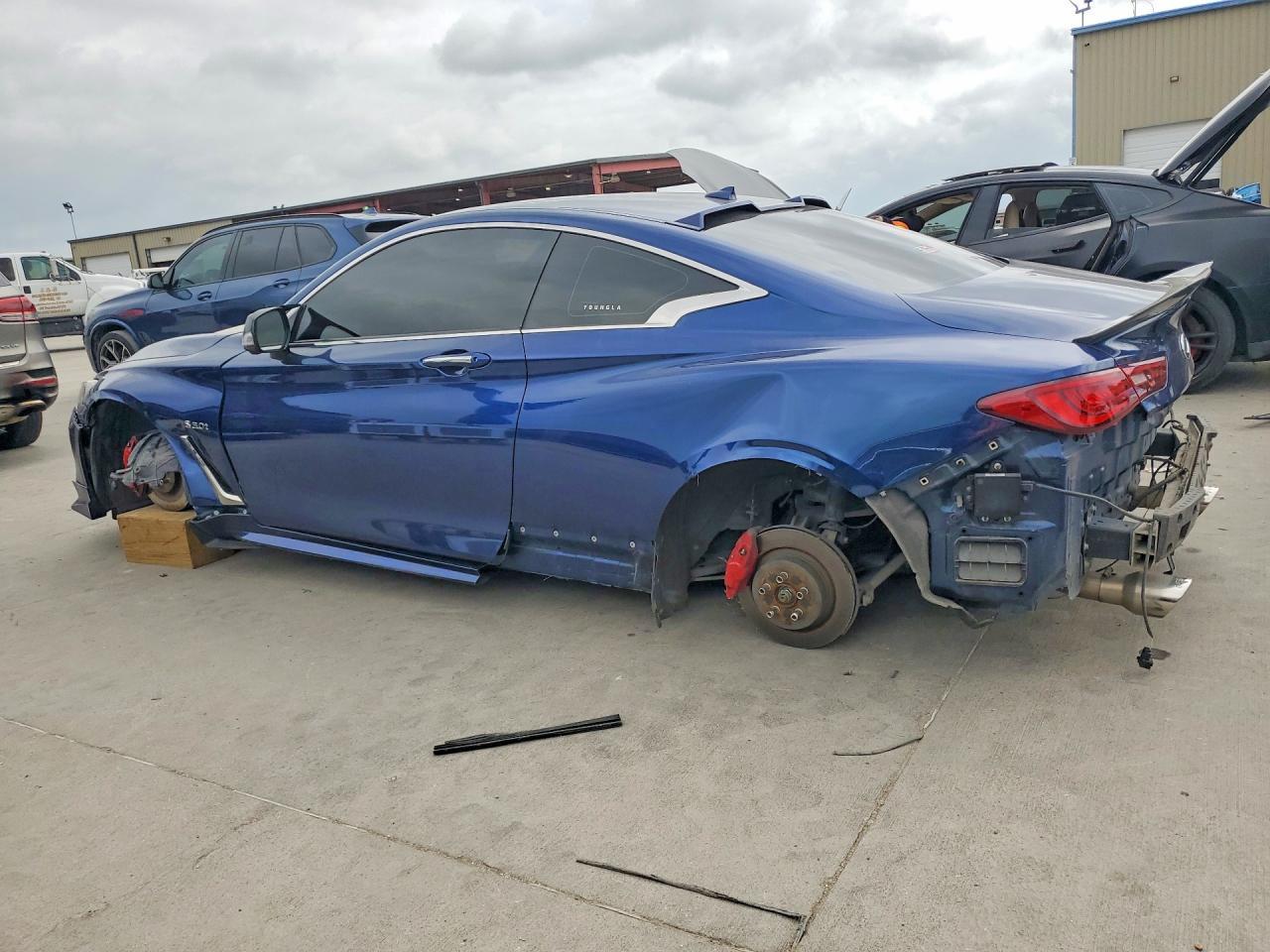 2019 Infiniti Q60 Red Sport 400 - zdjęcie 2