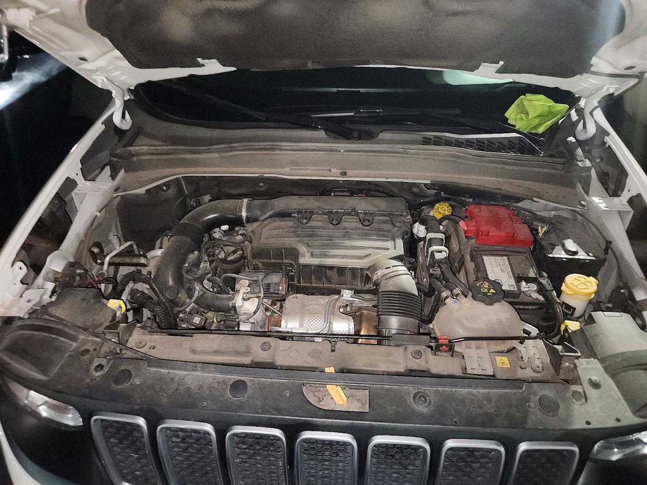 2023 Jeep Renegade Latitude - zdjęcie 12