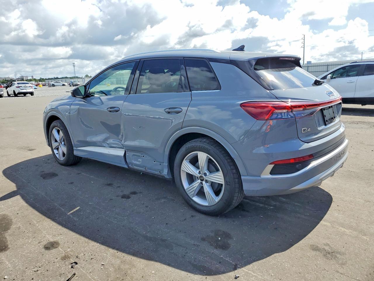 2024 Audi Q4 E-Tron Premium - zdjęcie 2
