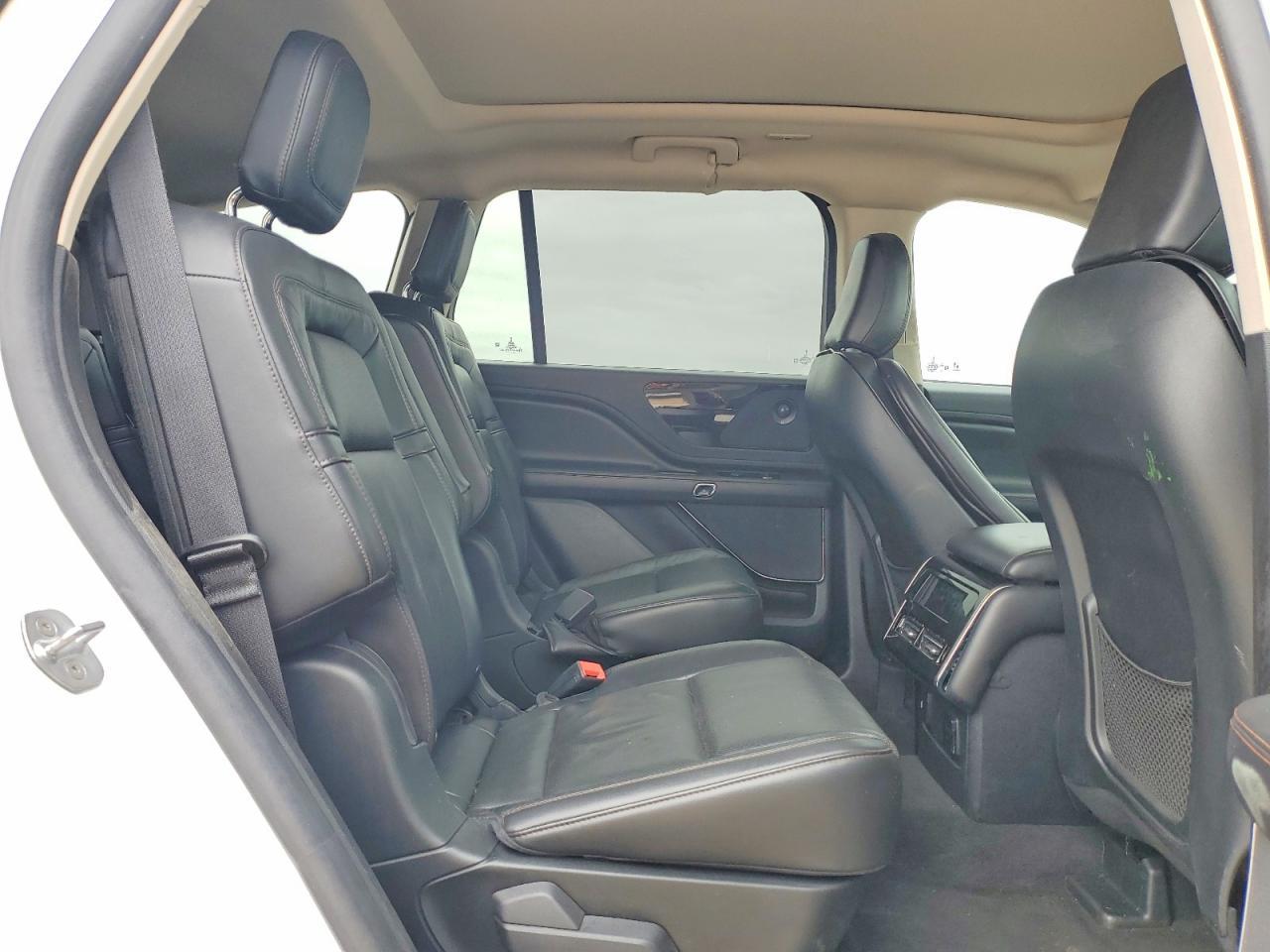 2023 Lincoln Aviator Reserve - zdjęcie 11
