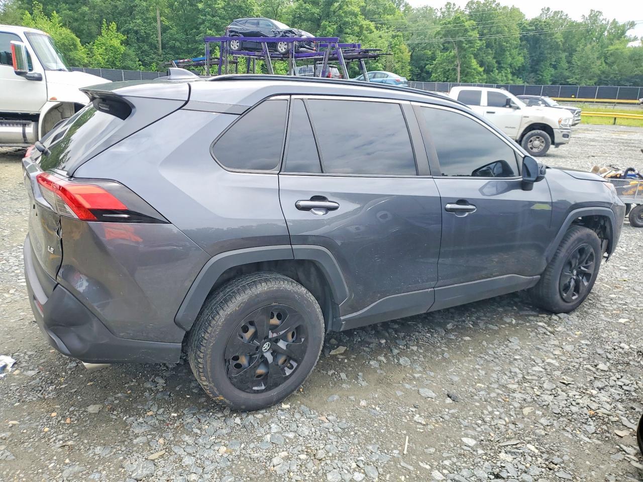 2019 Toyota Rav4 Le - zdjęcie 3