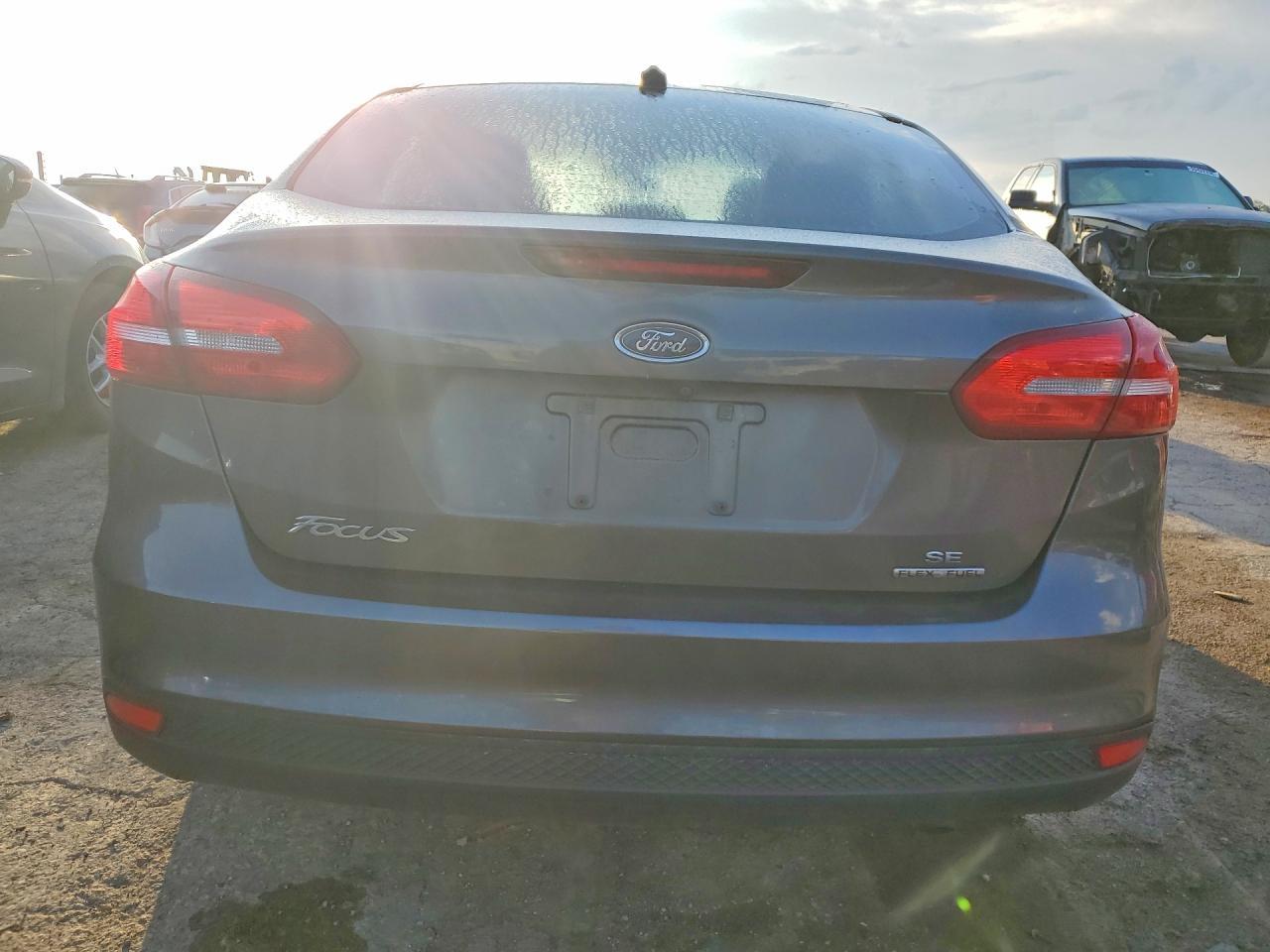2015 Ford Focus Se - zdjęcie 6