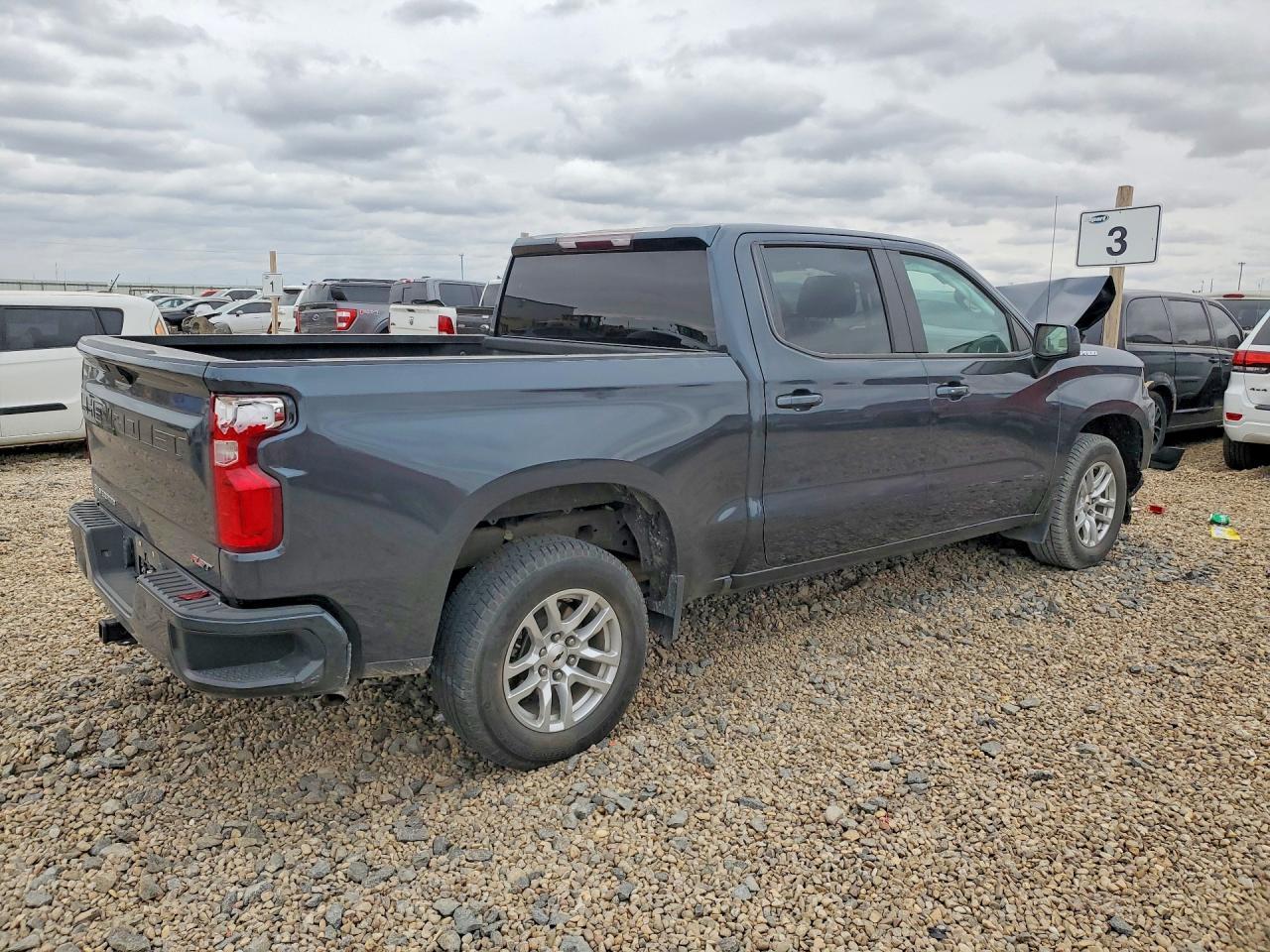2021 Chevrolet Silverado C1500 Rst - zdjęcie 3